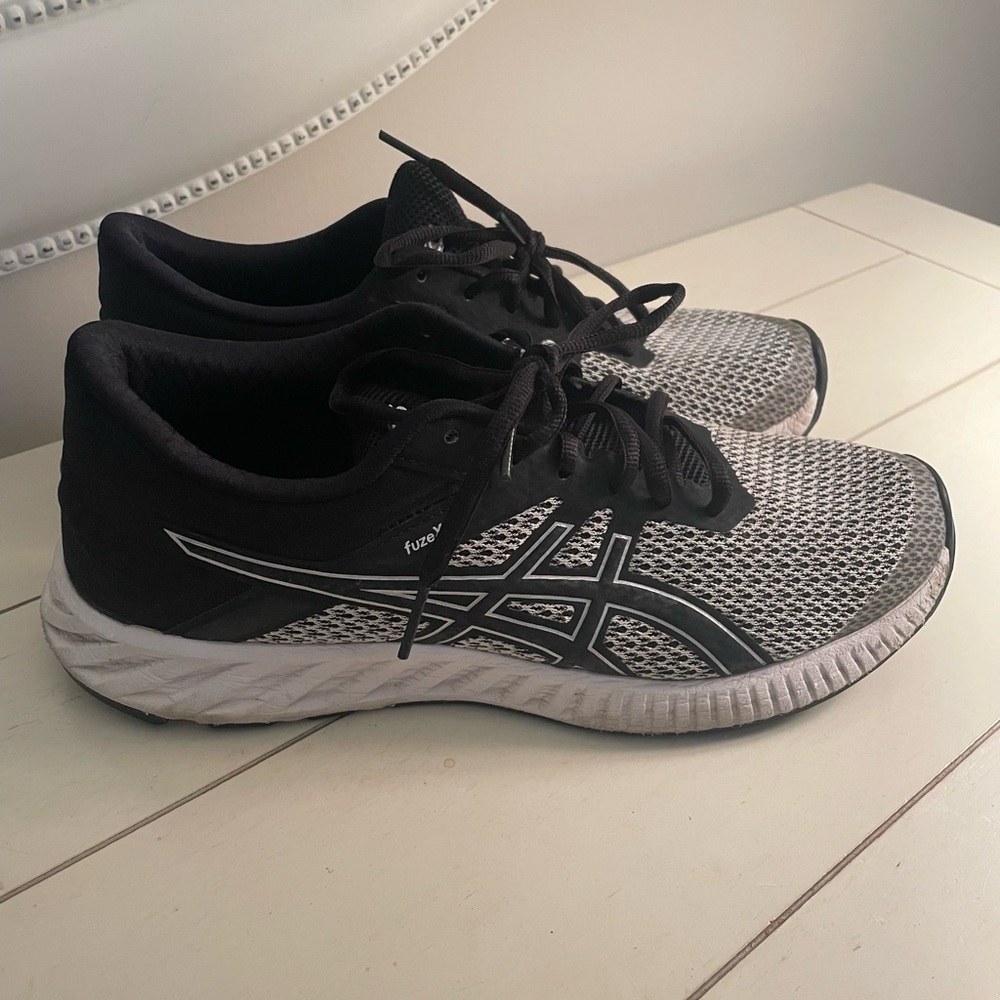 Asics Women’s Sneakers - 9